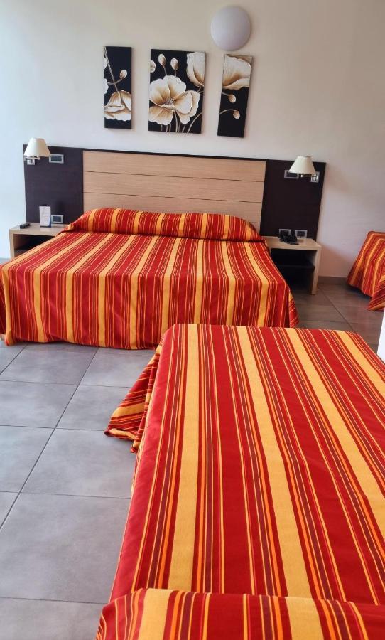 Hotel Insteia Polla Ngoại thất bức ảnh