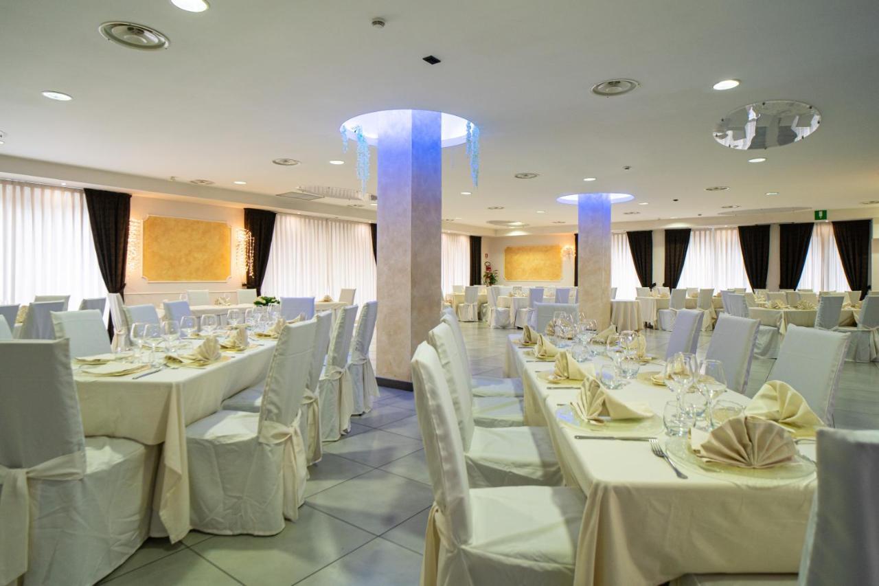 Hotel Insteia Polla Ngoại thất bức ảnh