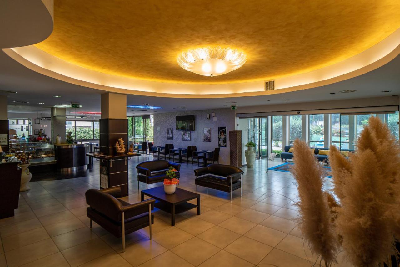 Hotel Insteia Polla Ngoại thất bức ảnh
