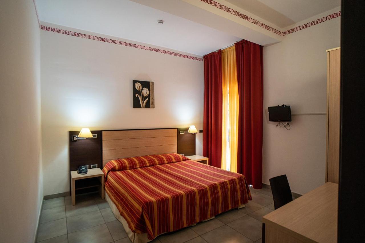 Hotel Insteia Polla Ngoại thất bức ảnh