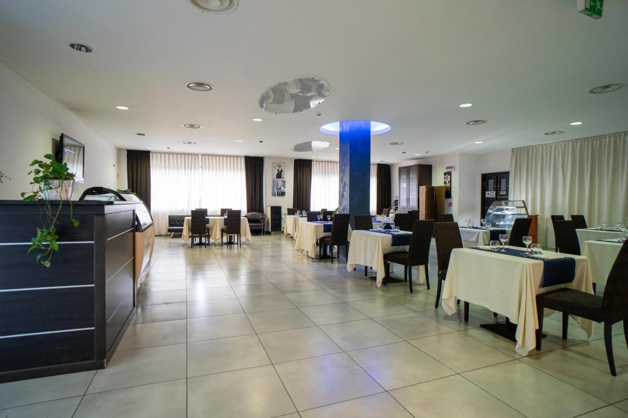 Hotel Insteia Polla Ngoại thất bức ảnh