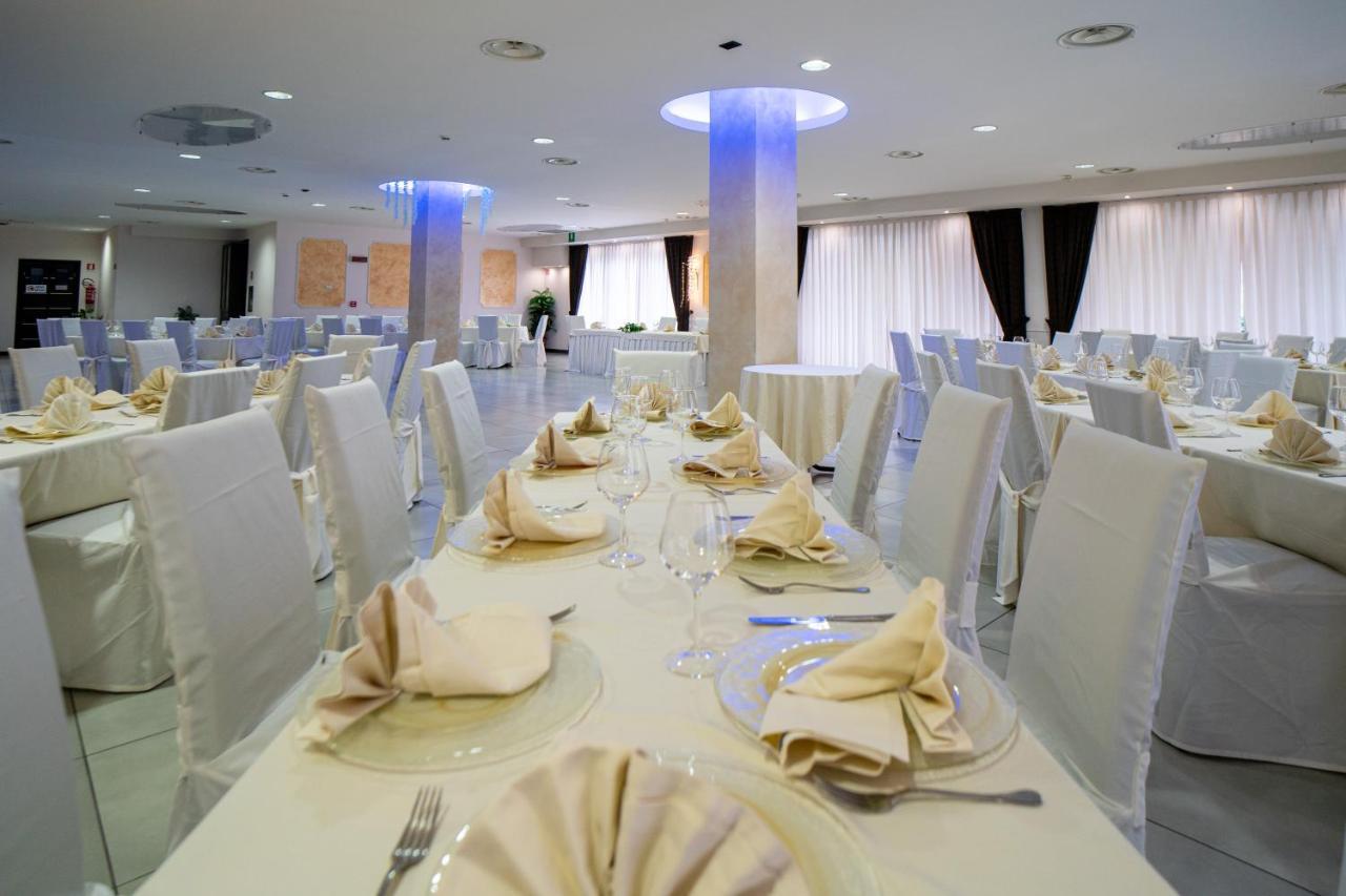 Hotel Insteia Polla Ngoại thất bức ảnh