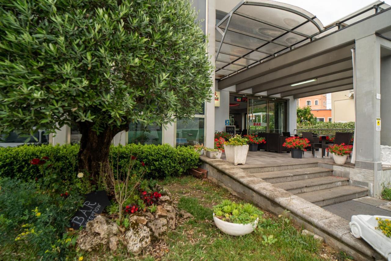 Hotel Insteia Polla Ngoại thất bức ảnh