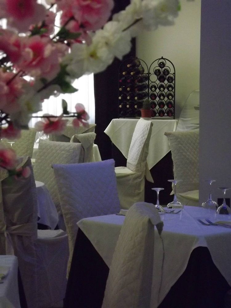 Hotel Insteia Polla Ngoại thất bức ảnh
