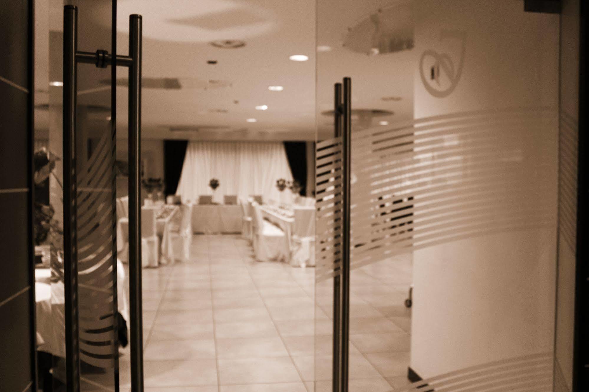 Hotel Insteia Polla Ngoại thất bức ảnh